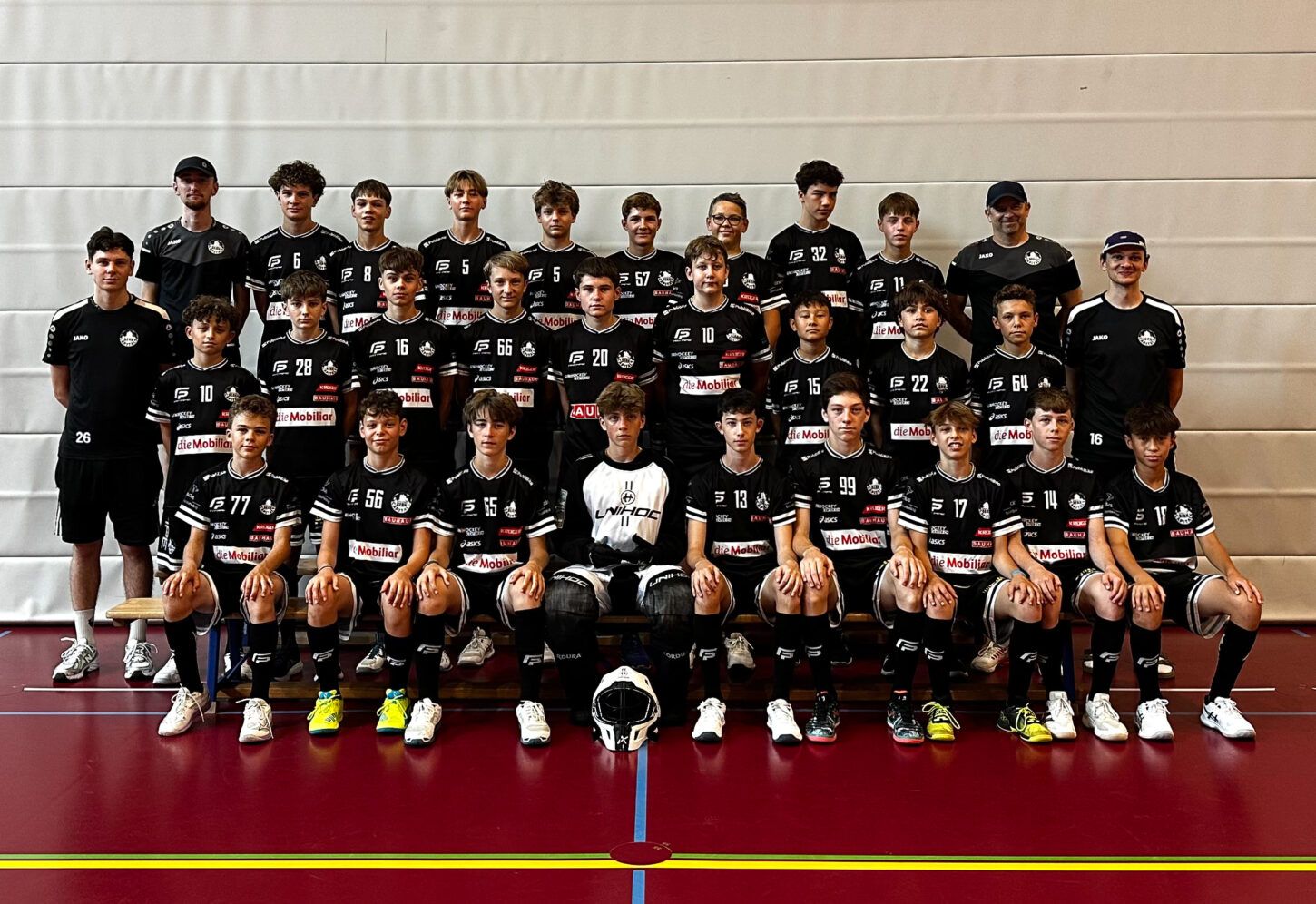 u16-b